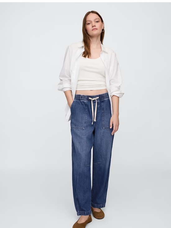 GAP Denim - NWT Gap mid-rise Supersoft Pull-on Barrel Jeans size medium